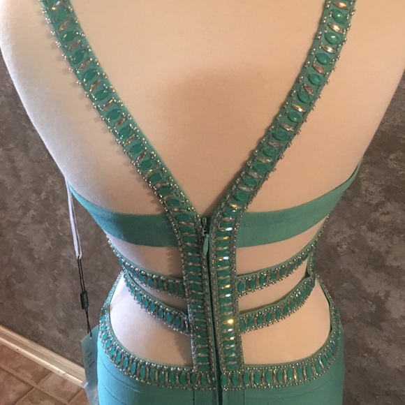 NWT Lucci Lu Body-con Dress - Picture 5 of 7